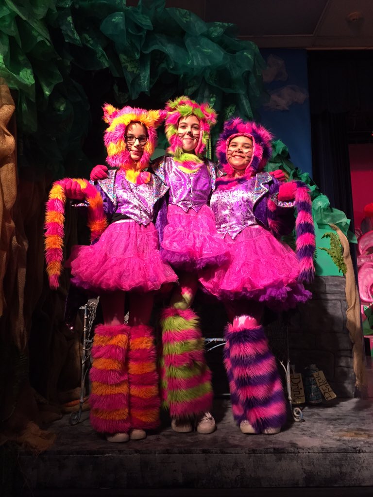 robin8243's tweet photo. Alice in Wonderland Jr. At Bullard TALENT. @ABC30 #abcinsider https://t.co/PKEmKxFwxD