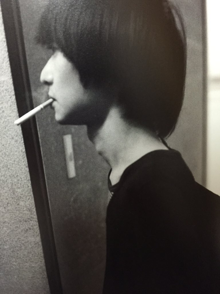 ゆか タバコを吸う海外俳優画像祭ってタグがきてるみたいなんだけど こっちのタグでいってもいいですかね タバコを吸うミュージシャン画像祭 木下理樹 T Co 4varmwokla Twitter