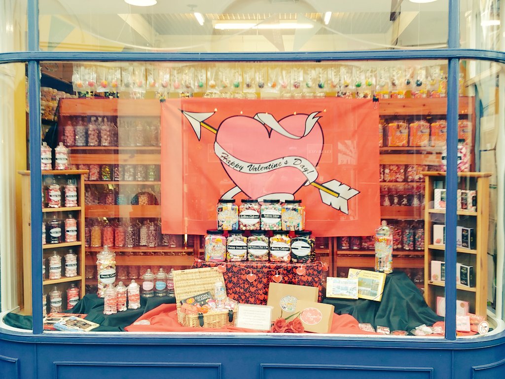jamesbell_worc's tweet photo. @Nostalgic_Sweet have some lovely #ValentinesDay sweets and treats! #offersworc https://t.co/hbjIfUtjO9