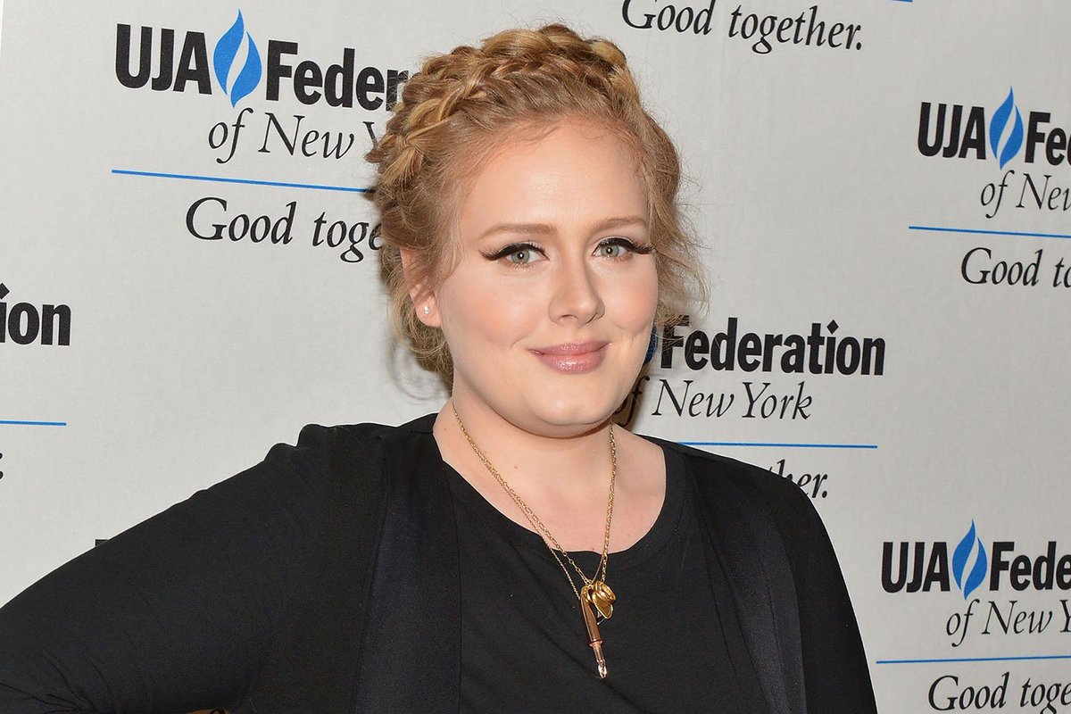 ESBest's tweet photo. Adele bans Donald Trump from using her music during his campaign rallies... https://t.co/6sOEXAHwQn https://t.co/VupvrqNXpk
