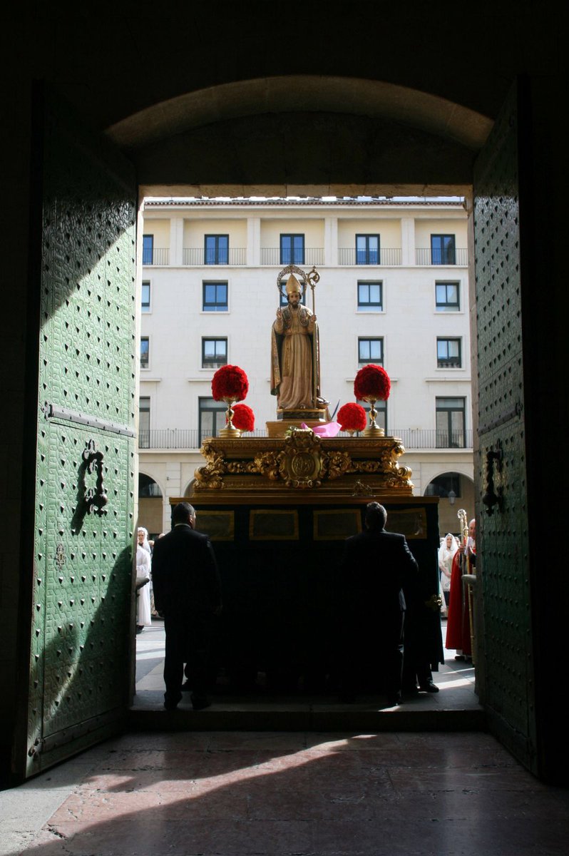 SanFiestas's tweet photo. En nuestro Ayuntamiento https://t.co/jAsERrs1LR