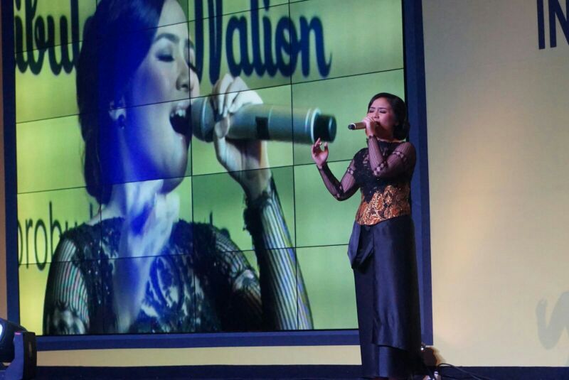 lpdpwelcoming's tweet photo. Penampilan dari Gita Gutawa, salah satu alumni dan awardee LPDP #GD2016 #WA2016 https://t.co/sJw5uBJ5br