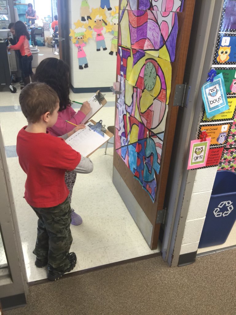 KristynSoldan's tweet photo. Time scavenger hunting is fun!!#timetothehalfhour #osd135 #wearecentennialop https://t.co/T8XwN4nOoF