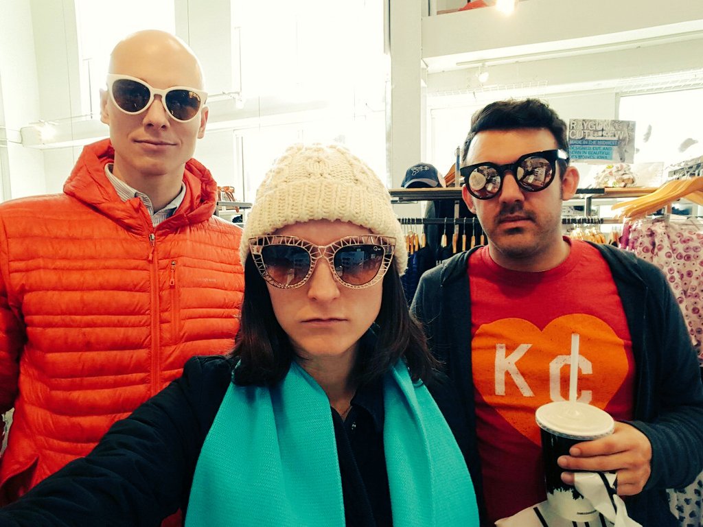 GoshGollyG's tweet photo. Downtown down time. #IowaCaucus @NPRGenListen @genlistenkc https://t.co/dOcA5g22RV