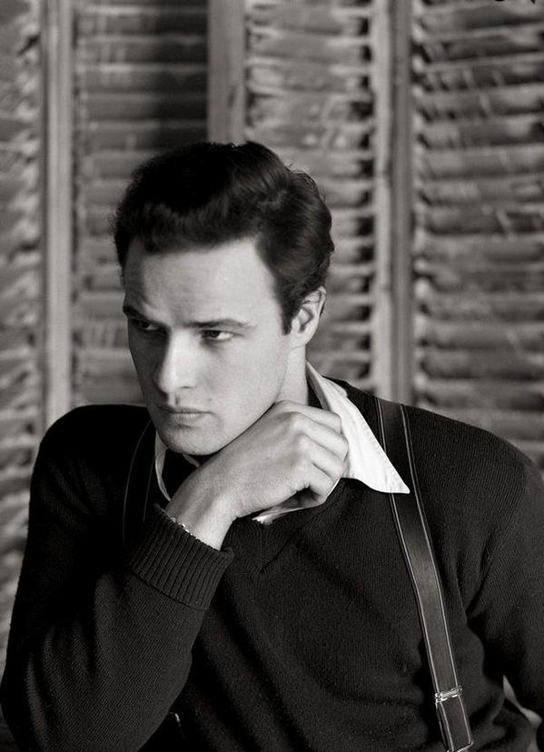 HistoryInPics's tweet photo. Marlon Brando, 1948. Photograph by Serge Balkin. https://t.co/yAHpbEqxRN