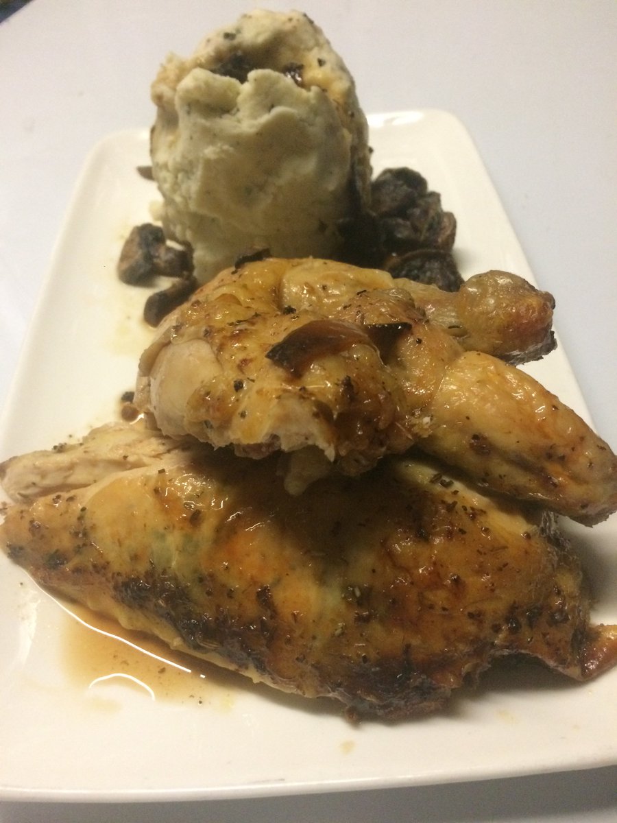 It’s lunch time!
Buy our Half Herb Chicken, Sautéed Mushrooms and Mashed Potato special and you get a free tartlet.