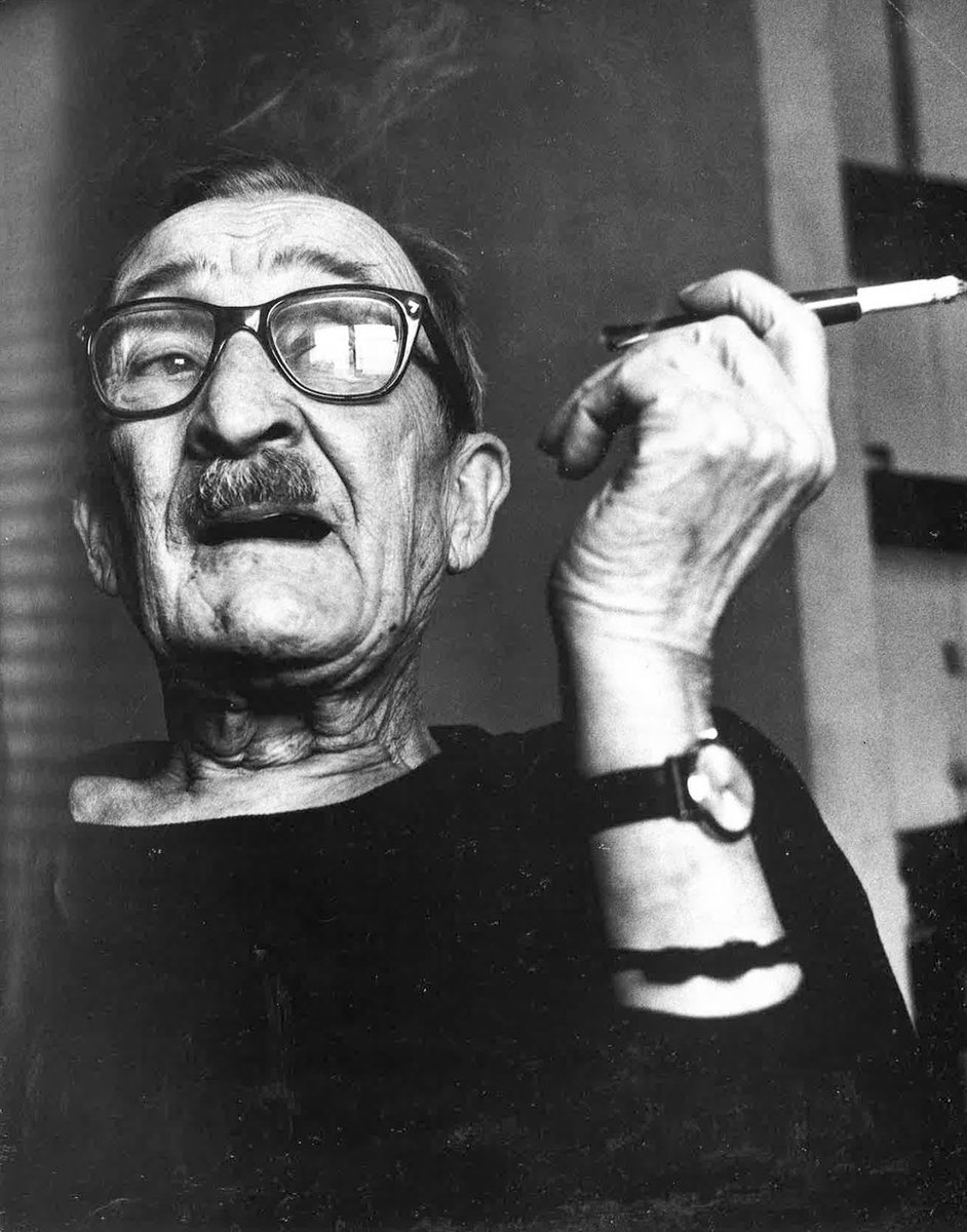 TwDesign140's tweet image. Alexey #Brodovitch, leggendario art director di &quot;Harper&apos;s Bazaar&quot;. #TwDesign