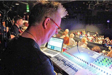 SoundcraftUK's tweet photo. #MusicMonday meet the Hull boy who toured with #KanyeWest: Steve McManus on #SiExpression ;) pic via @hulldailymail https://t.co/14duax6lXP