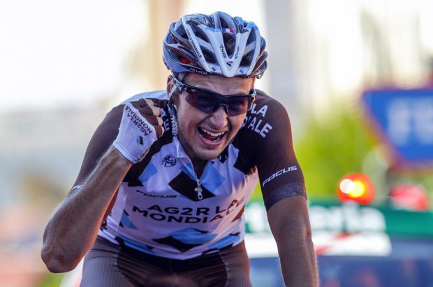 roisdupeloton's tweet photo. @gougeardA prolonge avec @AG2RLAMONDIALEc pour les deux prochaines saisons, soit jusqu'en 2018 ! https://t.co/KtNDyeMosW