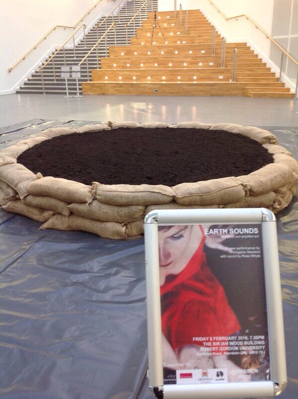 MAndersonRGU's tweet photo. @ThaniaAcaron Not just your feet...face too! https://t.co/NlzeRFqplm