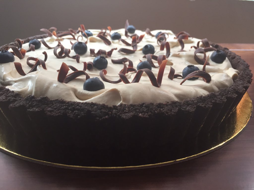 180bakery's tweet photo. #tartaleta de ganache de #chocolate, fresas y crema de #cafe. #foodies #pasteleriabogota #bogota #food #eat #pastry https://t.co/clUXdYRMxZ