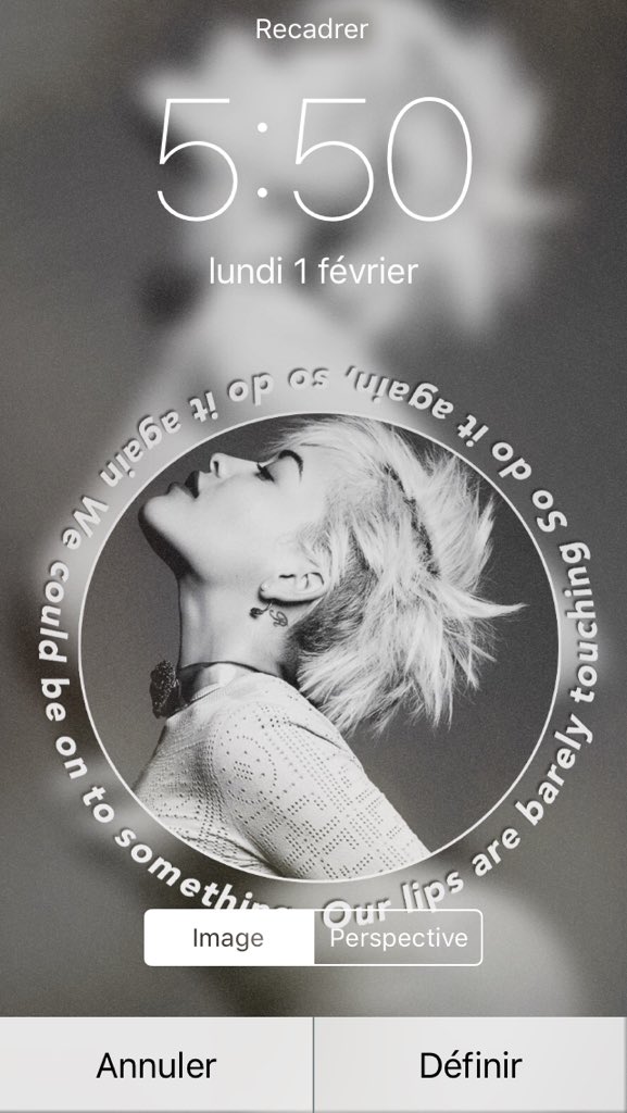 rita ora lockscreen tweet media