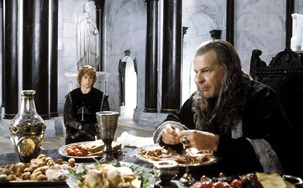 EW's tweet photo. 15 of the most impressive movie sets: https://t.co/dkcqkABXxN ๐ฌ https://t.co/kp8DFk28Aw