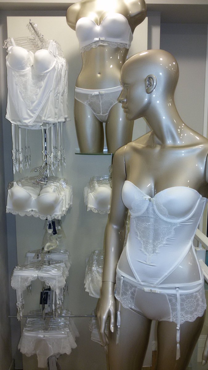 gfstriumphroma's tweet photo. Collezione Sposa al Triumph Shop Roma Cola di Rienzo #QuelloGiusto #FindTheOne #StandUpForFit https://t.co/BDjQ3RXCr6