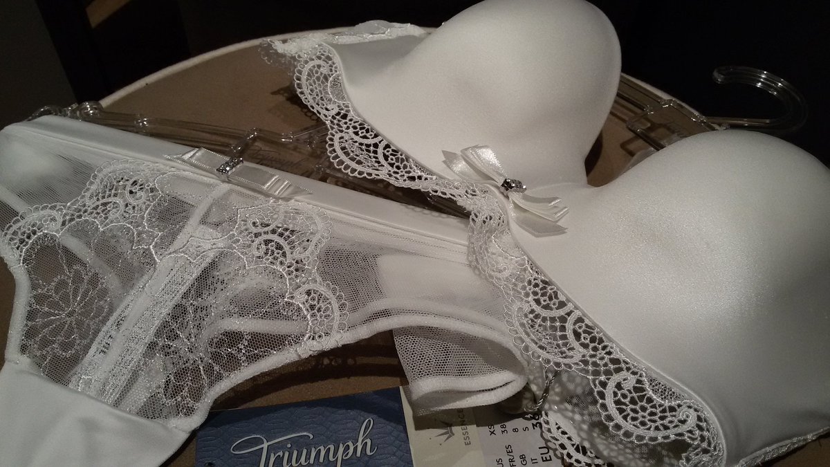 gfstriumphroma's tweet photo. Collezione Sposa al Triumph Shop Roma Cola di Rienzo #QuelloGiusto #FindTheOne #StandUpForFit https://t.co/BDjQ3RXCr6