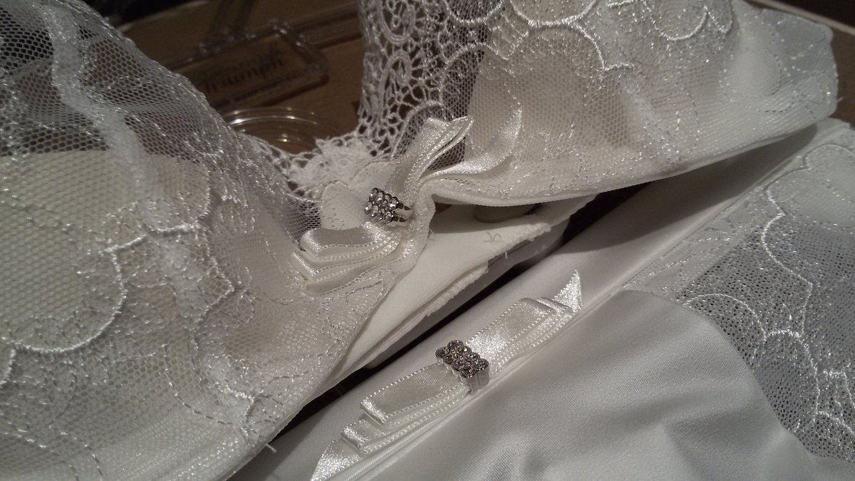 gfstriumphroma's tweet photo. Collezione Sposa al Triumph Shop Roma Cola di Rienzo #QuelloGiusto #FindTheOne #StandUpForFit https://t.co/BDjQ3RXCr6