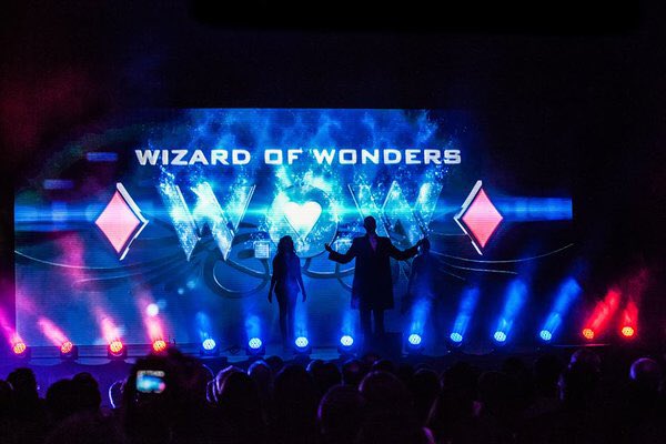 wowrodarte's tweet photo. Última semana en la @FeriaDeLeon , hoy funciones 4, 6 y 8, te lo vas a perder? W.O.W Wizard Of Wonders @blueshowps https://t.co/GLsgKhoGrX