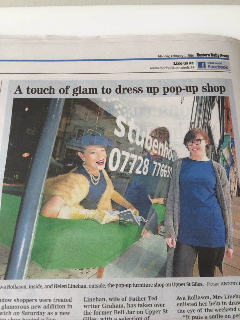 This is how to show of mid century furniture gorgeous