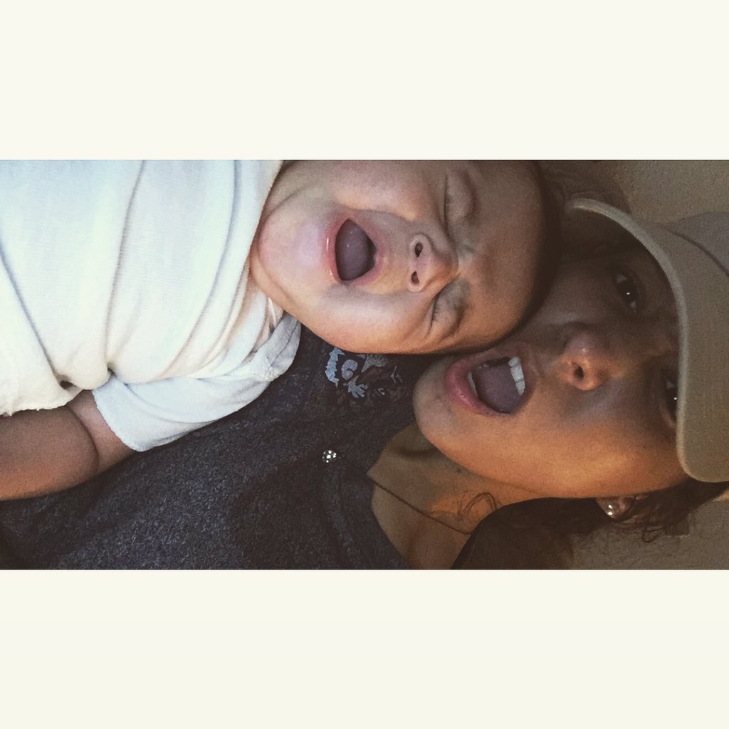 bella0034's tweet photo. How we feel about Mondays😴 https://t.co/lTVCuJ6zEj