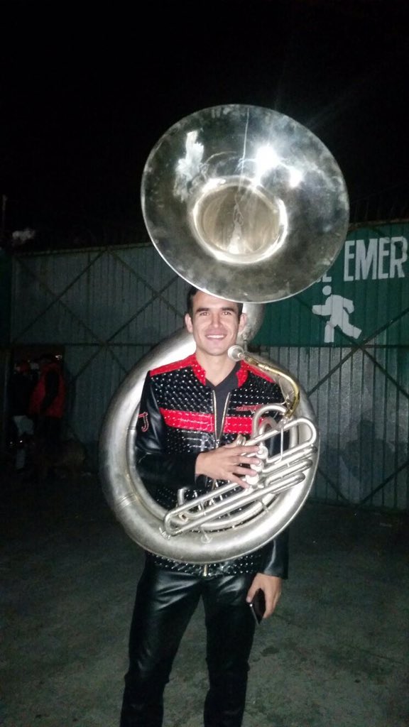 laimponentee's tweet photo. No todos los días podrán ser buenos, pero siempre hay algo bueno en cada día. 👊 https://t.co/E7DuLdg3mC