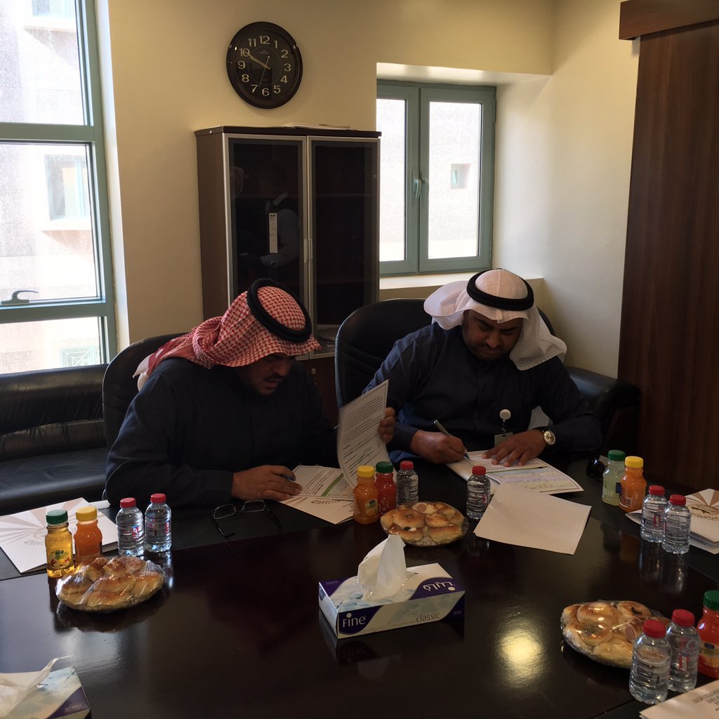 Dcscesu's tweet photo. اتفاقية تعاون بين عمادة شؤون الطلاب وعمادة خدمة المجتمع والتعليم المستمر بهدف تنمية وتدريب الطلاب https://t.co/S6d4E8GH84