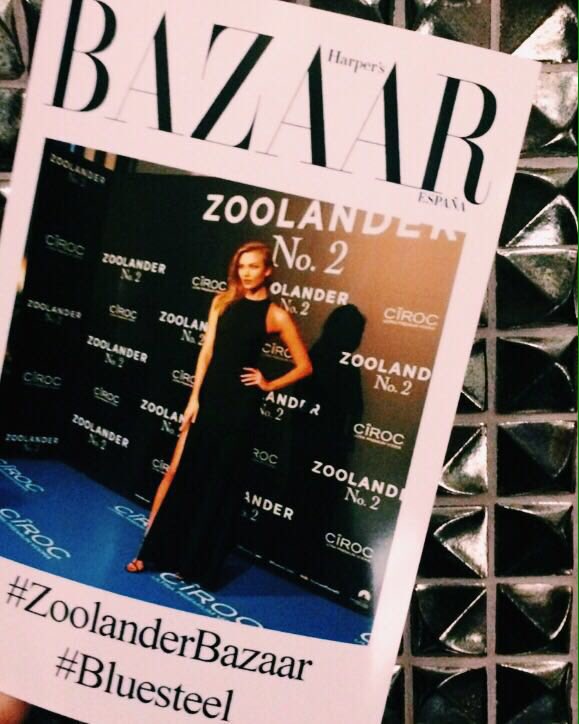 harpersbazaarES's tweet image. El momento #ZoolanderBAZAAR de @karliekloss. La 'top' también está en el preestreno de #ESZoolander2 en Madrid