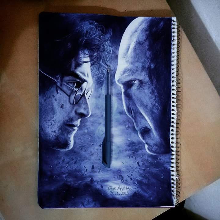 blowingfact's tweet image. Amazing Harry Potter art with only a blue ballpoint pen