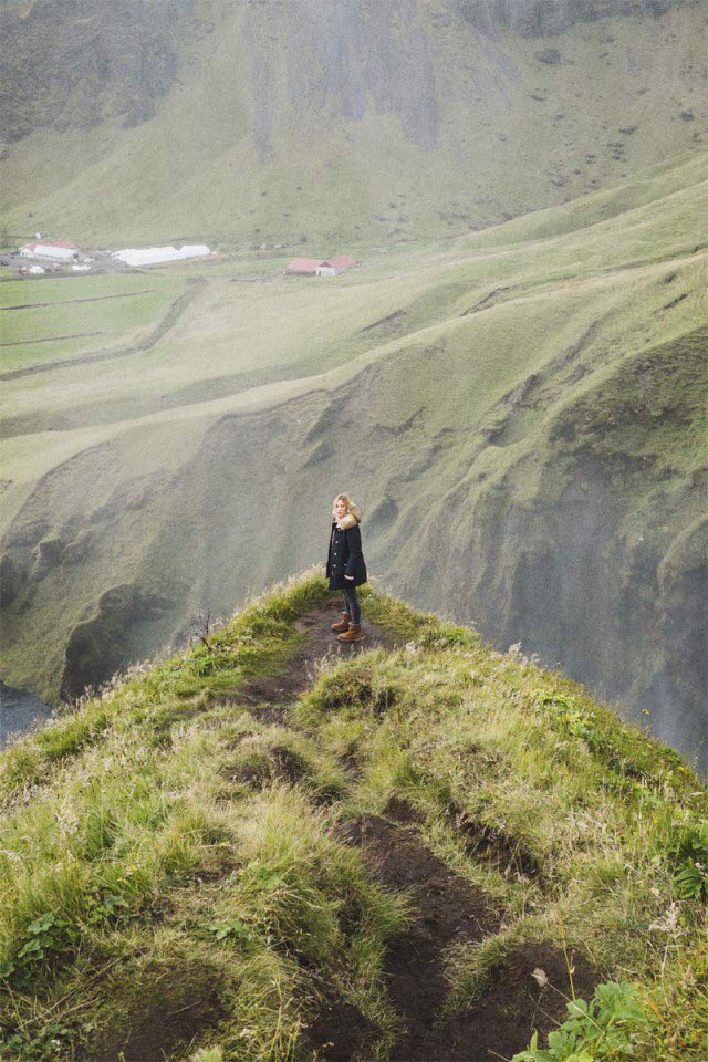 Pleaschhures's tweet photo. Esta vez viajamos a #islandia con @CokeBartrina y #nuriavals #woolrichtravels https://t.co/OtVx1oJSeN https://t.co/1P8iSkroBt