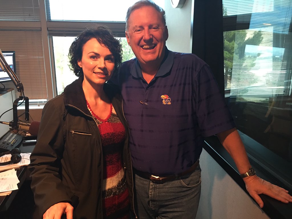 790TalkNOW's tweet photo. Smiles for @KevinWallRadio & @MrsT106 after talkin #Vegas π΄ #politics π & #sports π #Live #Local #Now #TalkThatRocks https://t.co/1kIq5eP7If