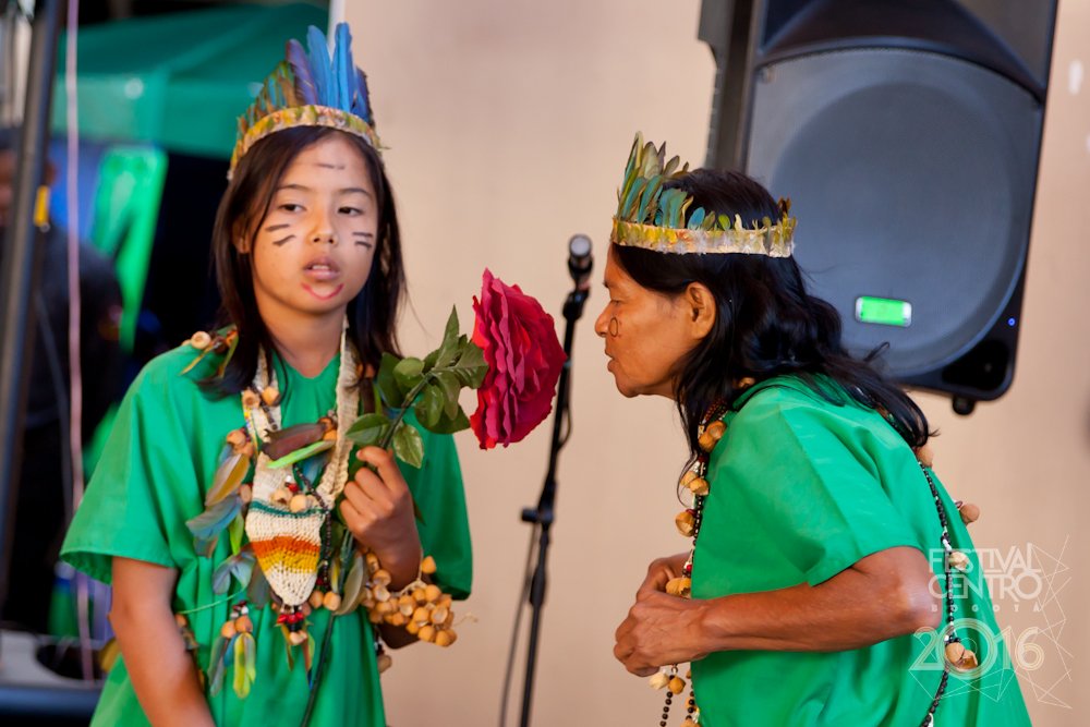 FestivalCentro's tweet photo. #Coreguaje transmitió a los niños un poco de su música y bailes ancestrales en la #Franjainfantil https://t.co/a9GeIM7xsZ