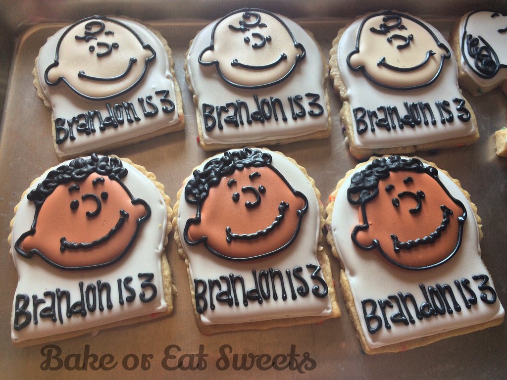 Elena_Sweets's tweet photo. Brandon is 3! #youreagoodmancharliebrown #ilovesnoopy , #sugarcookies #franklin #charliebrown #mancandymonday Lolol! https://t.co/3D3YYykbQn