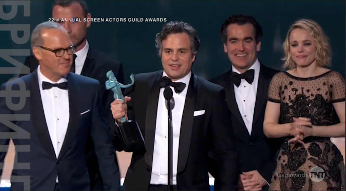 GolosAmeriki's tweet photo. В Лос-Анджелесе вручили #GuildAward. #Новости шоу-бизнеса. #голливуд #дикаприо https://t.co/2K38UPyqnG https://t.co/vS8icGEIAm
