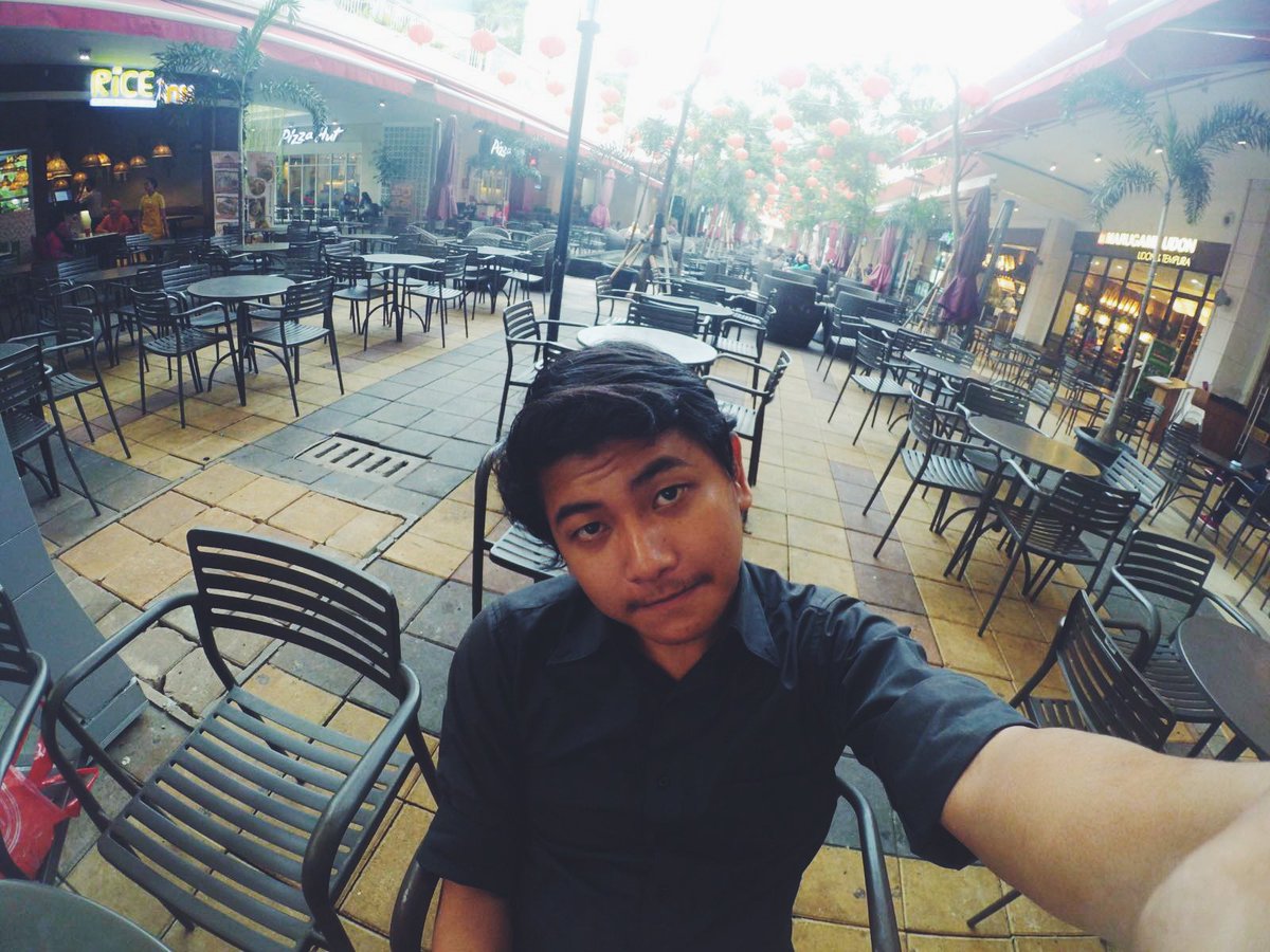 "Oenyoe <a href="/DirghaMaha/">K N T R</a>: Y^Y "