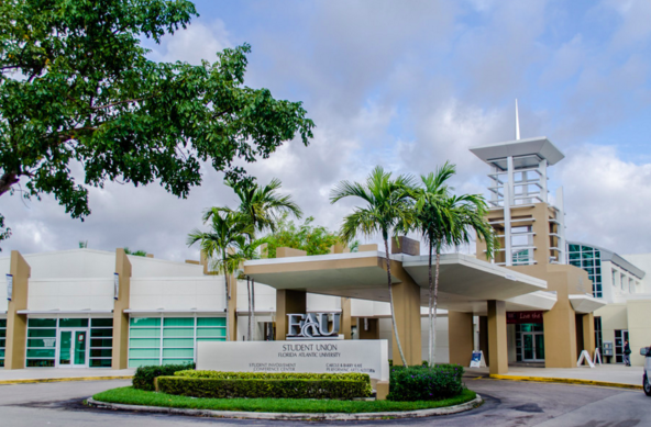 upressonline's tweet photo. There's less money for @FAUSG student organizations next year. Find out who got cut here: https://t.co/Bv7Qvq4ia4 https://t.co/ZzyvxaXs32