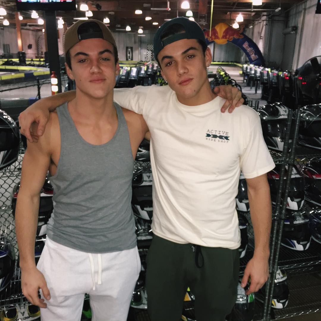 Dolans_Portugal's tweet photo. Rt if the twins have already made you smile when no one else could |~mary https://t.co/BHRAkleJao