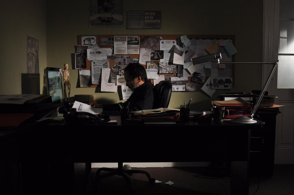 #NNSinIdentidad recibió el premio de #APRECI como la mejor película peruana del 2015 ► cinencuentro.com/2016/02/01/apr…