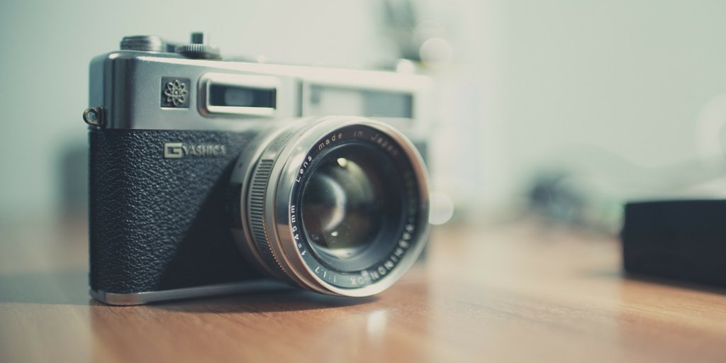 EBONY's tweet photo. Opportunity for filmmakers! Show @kweliTV, EBONY Your Best Short-form Content: https://t.co/Y4E54u8cur https://t.co/Gss8FrrW3P