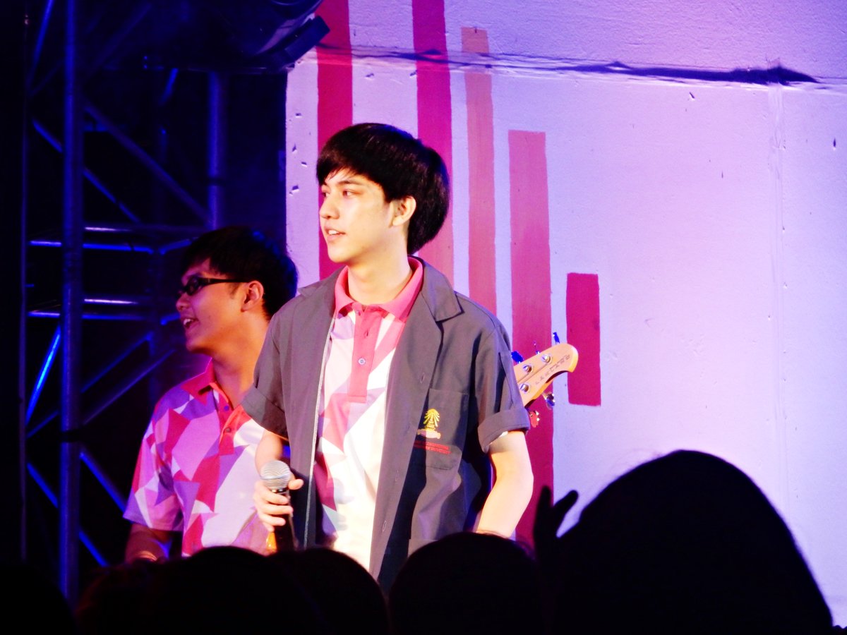 txoxnxg's tweet photo. คนดีๆถ้าไม่บวชเป็นพระก็เรียนวิศวะหมดแล้ว. #yrcd #tucuball71 #วิศวะหล่อบอกต่อด้วย #หัวใจถวายเกียร์ https://t.co/azlAutYUge