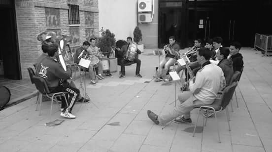 secosdelosmonte's tweet photo. YA QUEDA MENOS DE UNA SEMANA PARA EL CARNAVAL! 

INSTRUMENTOS LISTOS, PARTITURAS LISTAS Y POR SUPUESTO, HIGADO LISTO https://t.co/15UCUZE75V