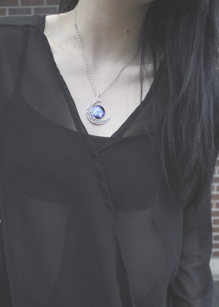 Shoplunati's tweet photo. 💜 Valentine's Sale 💜

All moon necklaces are on sale for $9.99! 🌌 

Shop: https://t.co/w2w2kZgCyR https://t.co/a8h04qRhn5