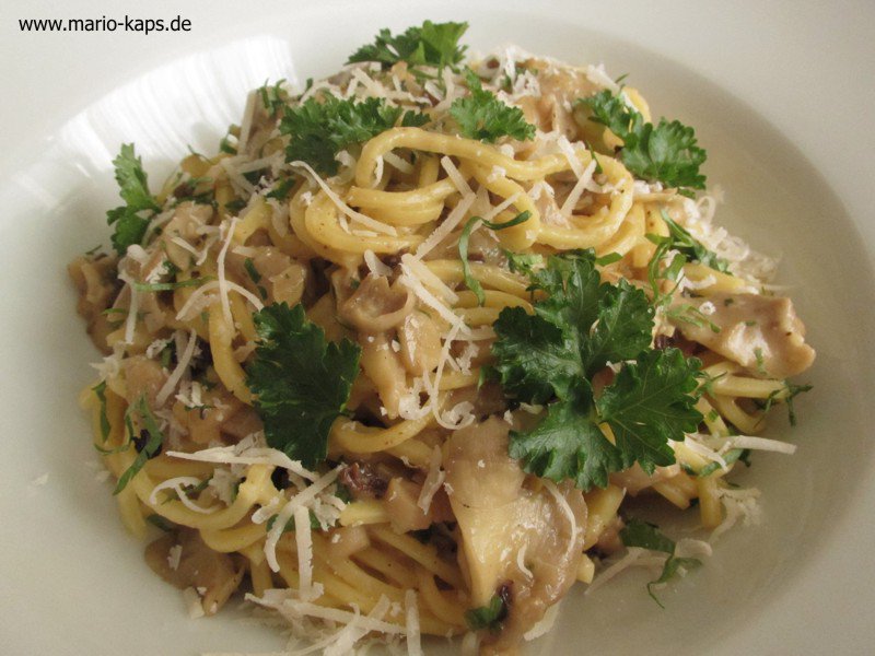 MarioKaps's tweet photo. #Rezept: #Pastafreitag: #Limonenseitling-#Spitzmorchel-#Spaghettoni #Pilze &amp; #Pasta https://t.co/74iNeeDx7c #Italien https://t.co/RchnEzk91h