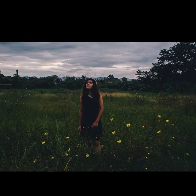 YoAmoMiMexico's tweet photo. Bonita. #tabasco #green #flowers #yellow #love #beautifull #prettygitl #shortgirl #nature #world https://t.co/WehRQhORW9