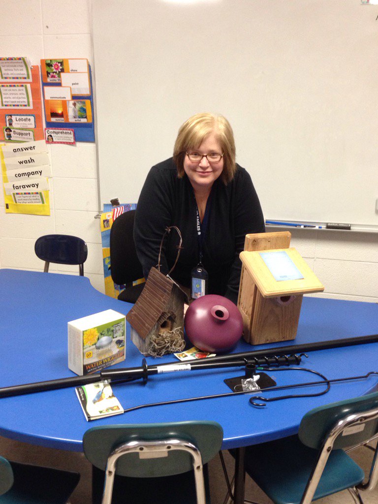 Mrsmichalesko's tweet photo. #rtsd26learns #meemicpossible Thanks for the grant, Meemic Insurance! New homes for Euclid birds! https://t.co/NcDmXmHU9U