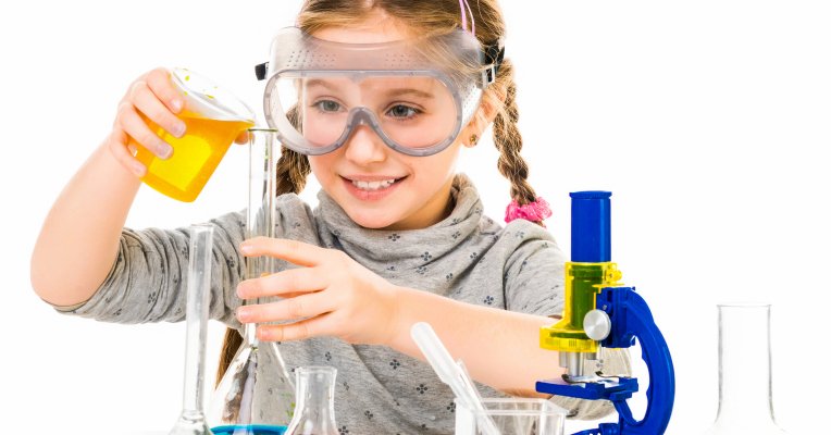 NakedPuppets's tweet photo. Why STEM’s Future Rests In The Hands Of 12-Year-Old Girls - https://t.co/WYEnCe7lAW https://t.co/lrTAedJOad