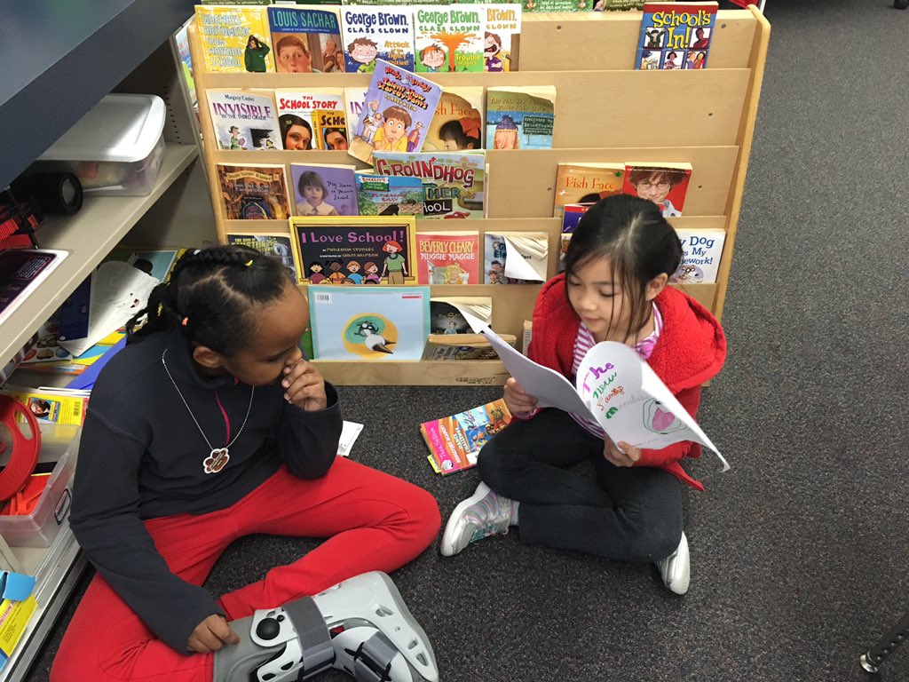 Mrs_Guetzkow's tweet photo. Sharing "Personal Narratives" with 5th grade buddies! #thirdgradeauthors #writingworkshop https://t.co/A4xagfOz6m