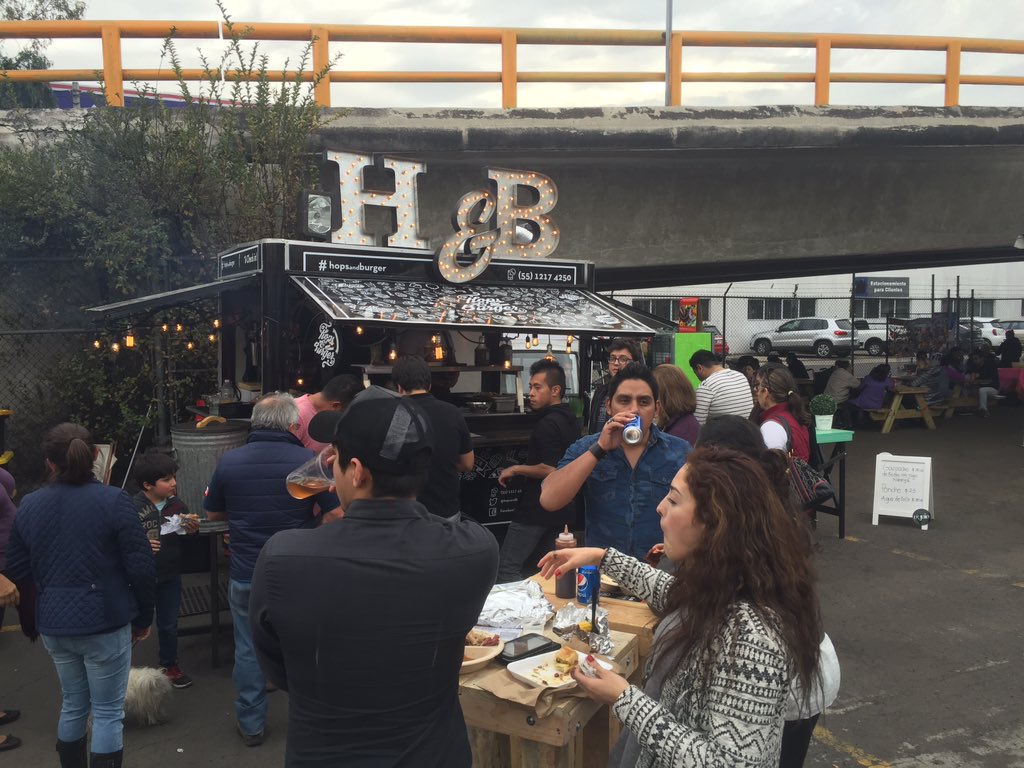 FoodtrucksDF tweet media