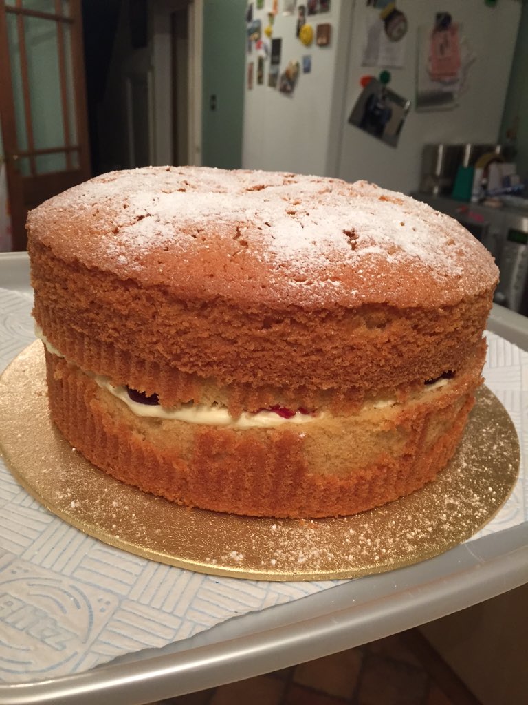 SpinksFrankie's tweet photo. Done a spot of baking for #lintonsgottalent @LintonPrimary #wishingeveryoneluck https://t.co/q4zDIwqFpr