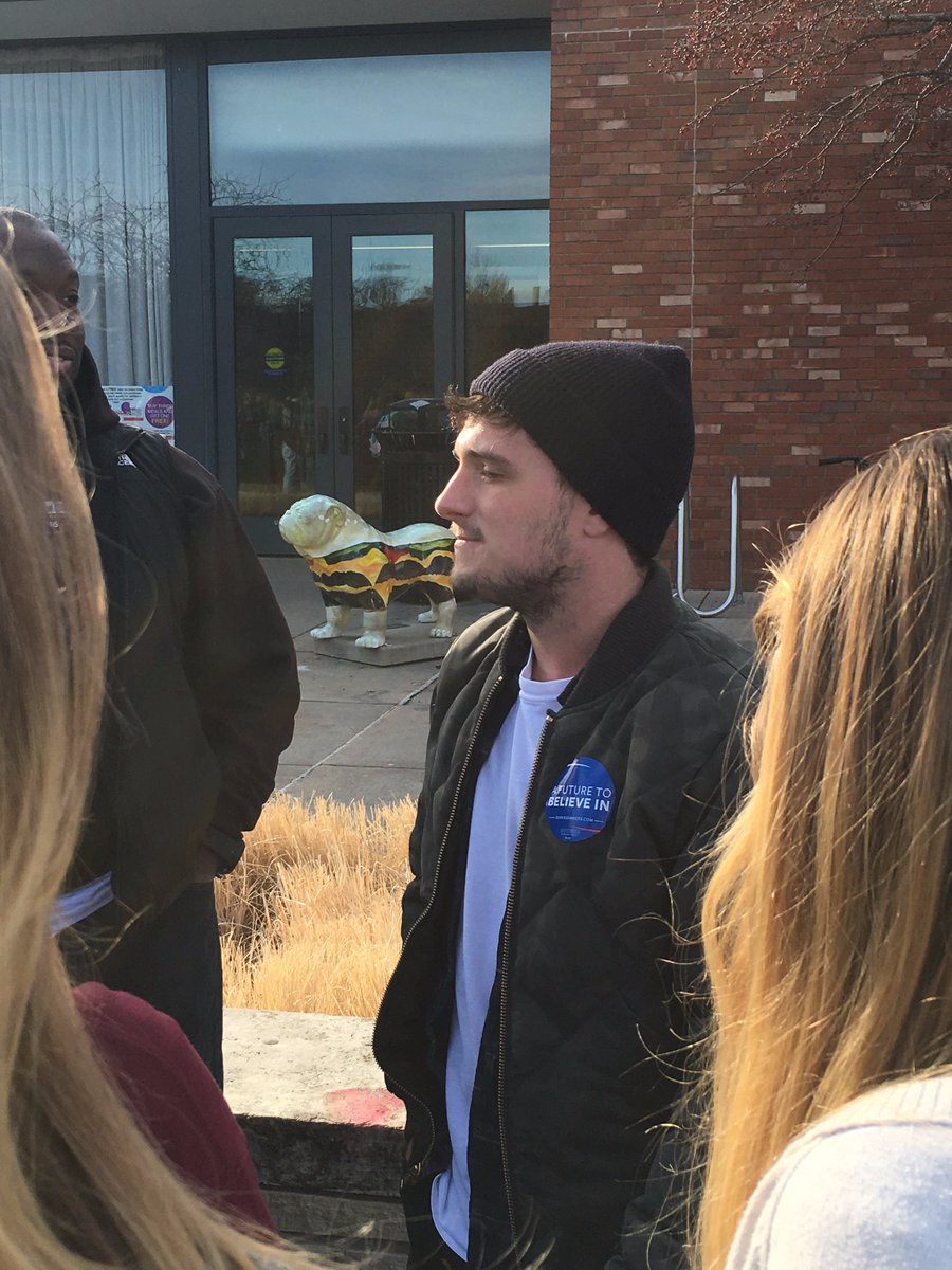 Drake University On Twitter Josh Hutcherson Jhutch1992 Of