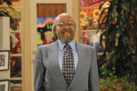 IAmRavenBaxter's tweet photo. Disney Channel should show That's So Raven episodes for #BlackHistoryMonth https://t.co/jingN49vZM