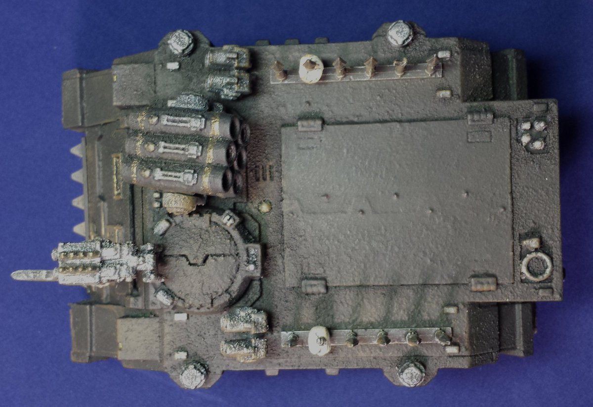 JadeGamingNews's tweet photo. A Re-Painted Chaos Rhino by @Blazo412 https://t.co/rAeHhWhjTE #miniaturemonday #whammer40k #warmongers https://t.co/lqs73lRHbT